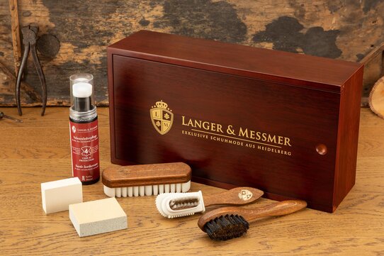 Langer & Messmer Wooden Valet Box Mannheim (With 6-piece velour care set)